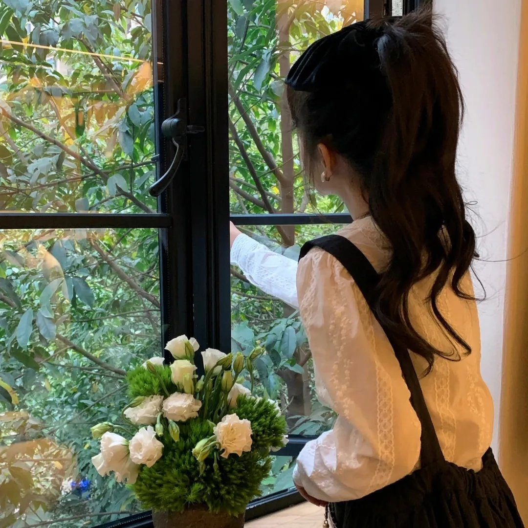 我现在只想一个人静静